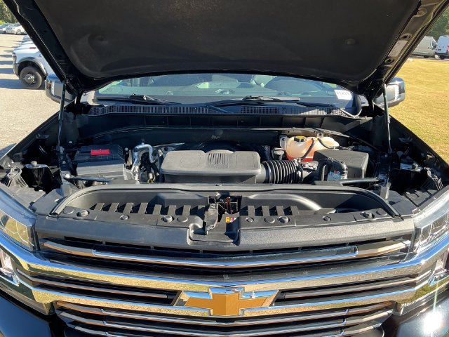Used 2022 Chevrolet Silverado 1500 High Country AWD/4WD image 29