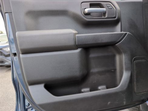 Used 2021 Chevrolet Silverado 1500 Custom image 11