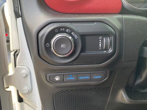 Used 2023 Jeep Wrangler Unlimited Rubicon 4xe image 16