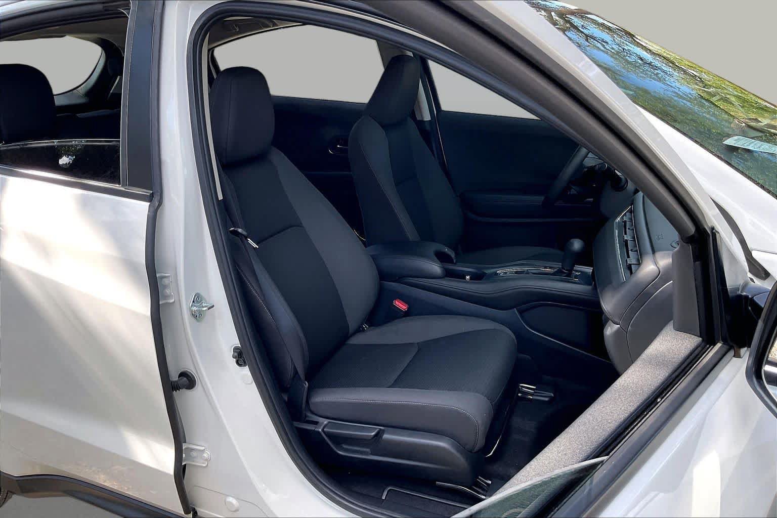 Used 2022 Honda HR-V EX image 8