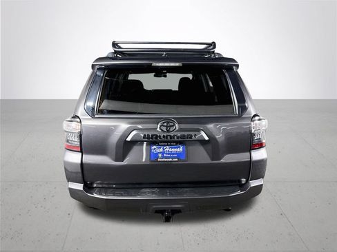 Used 2016 Toyota 4Runner SR5 RWD image 7