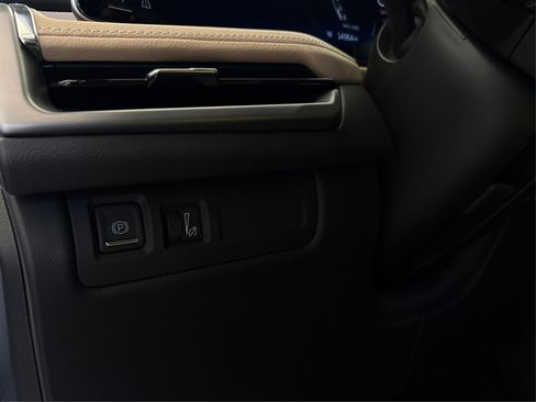 Certified 2024 Cadillac XT4 Luxury image 22