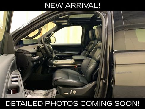 Used 2025 Lincoln Navigator Reserve w/ Jet Appearance Package AWD/4WD image 34