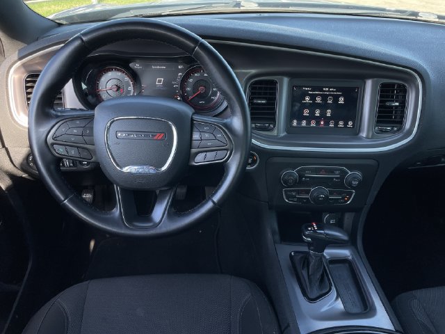 Used 2022 Dodge Charger SXT w/ Blacktop Package RWD image 10