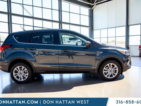 Used 2019 Ford Escape SE FWD image 29