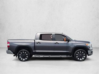 Used 2014 Toyota Tundra SR5 w/ SR5 Upgrade Package RWD video 4