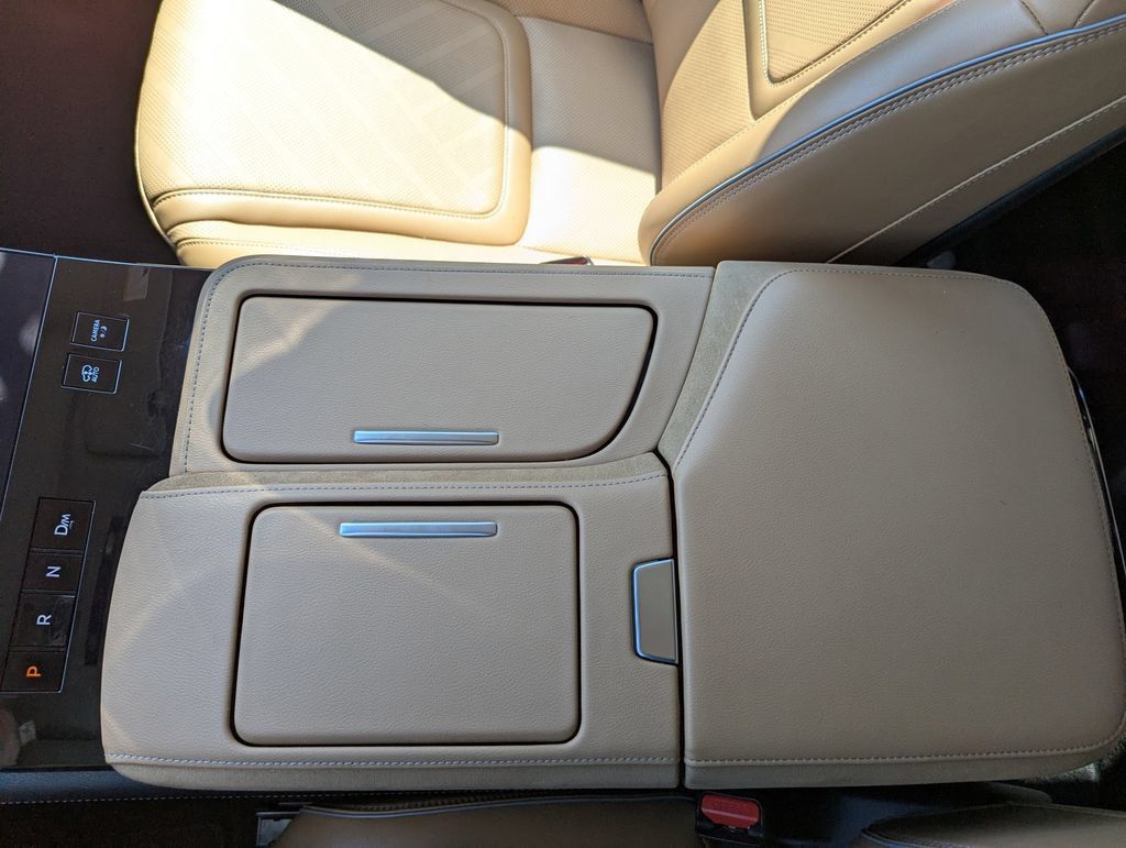 Used 2025 INFINITI QX80 Luxe AWD/4WD image 22