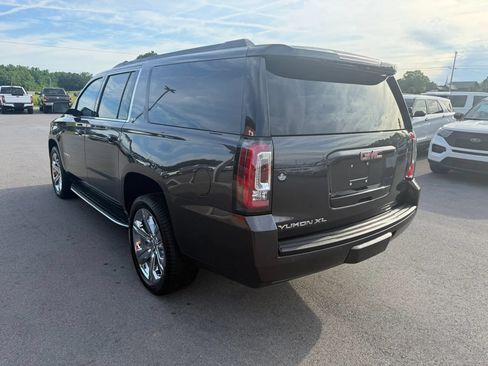 Used 2016 GMC Yukon XL SLT w/ Open Road Package RWD image 3