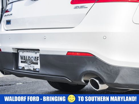 Used 2013 Ford Taurus SEL image 9