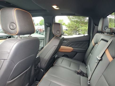 Certified 2023 GMC Canyon AT4 w/ AT4 Premium Package AWD/4WD image 8