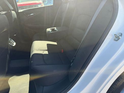 Used 2024 Chevrolet Malibu LT FWD image 32