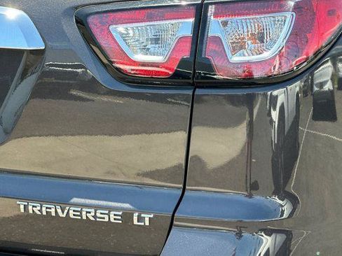 Used 2016 Chevrolet Traverse LT w/ Style and Technology Package FWD image 27