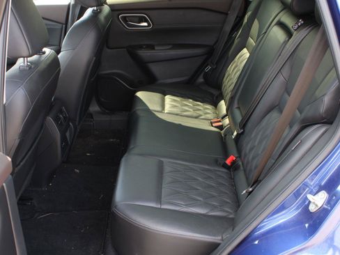 Used 2023 Nissan Rogue Platinum AWD/4WD image 17