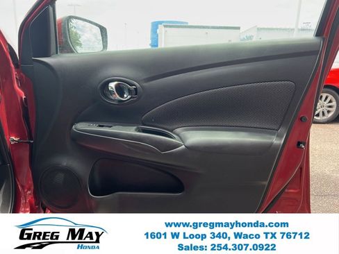 Used 2017 Nissan Versa SV FWD image 11