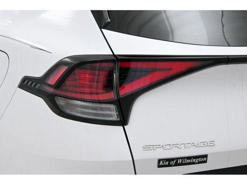 Used 2023 Kia Sportage EX image 28