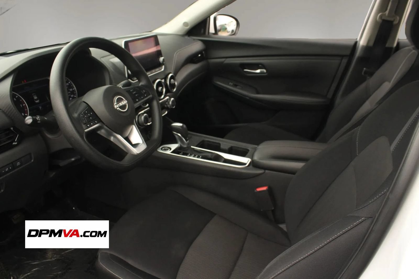 Used 2024 Nissan Sentra SV FWD image 12