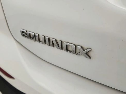 Used 2020 Chevrolet Equinox LS w/ LS Convenience Package FWD image 17