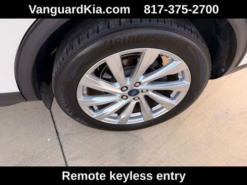 Used 2022 Ford Escape Titanium w/ Titanium Elite Package image 11