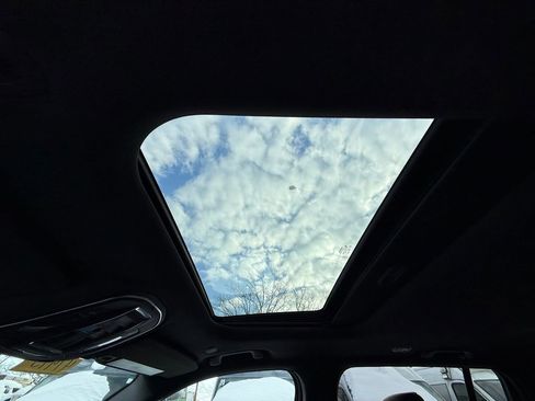 Used 2024 Jeep Grand Cherokee Altitude image 31