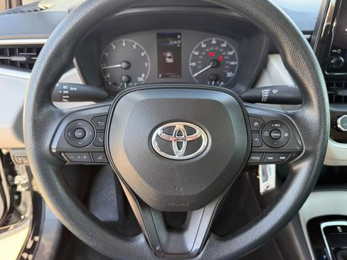 Used 2024 Toyota Corolla LE FWD image 13