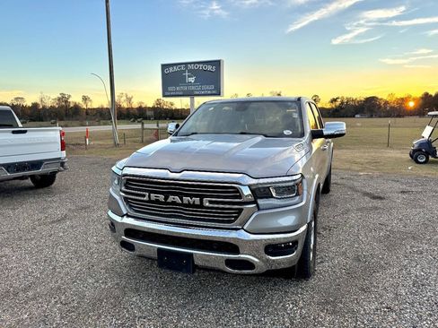 Used 2019 RAM 1500 Laramie image 4