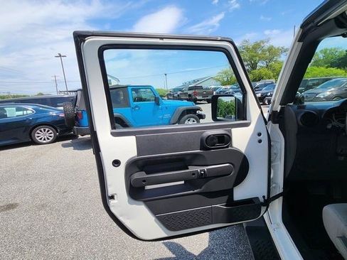 Used 2010 Jeep Wrangler Unlimited Sport AWD/4WD image 9