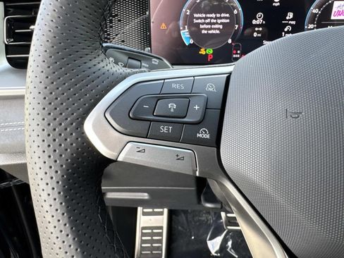 New 2026 Volkswagen Tiguan SE R-Line AWD/4WD image 32