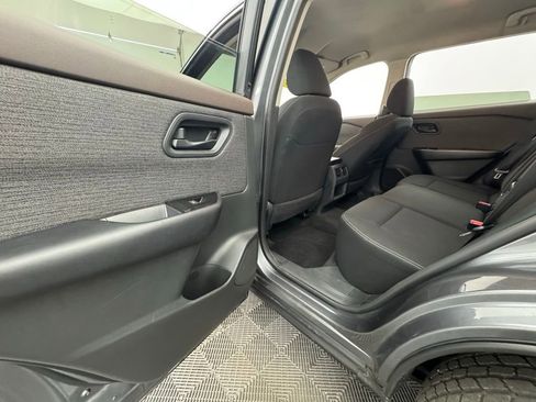 Used 2023 Nissan Rogue S FWD image 34