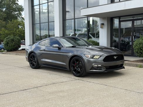 Used 2015 Ford Mustang Coupe w/ Equipment Group 051A RWD image 2