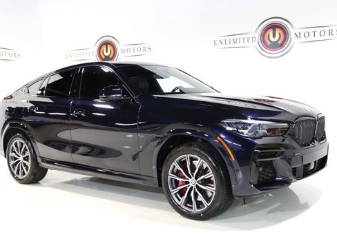 Used 2022 BMW X6 M50i image 6