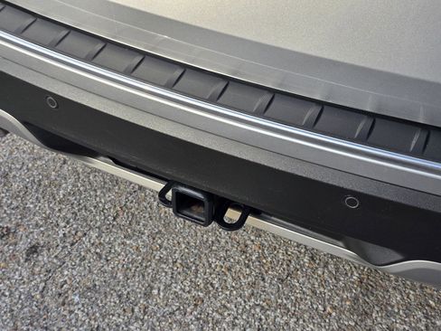 Used 2020 Ford Explorer Platinum w/ Premium Technology Package image 46