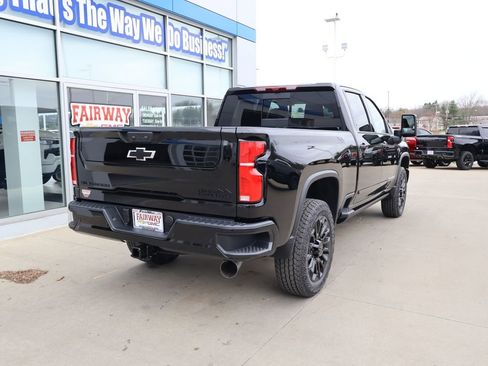 New 2026 Chevrolet Silverado 2500 High Country w/ Midnight Edition AWD/4WD image 3