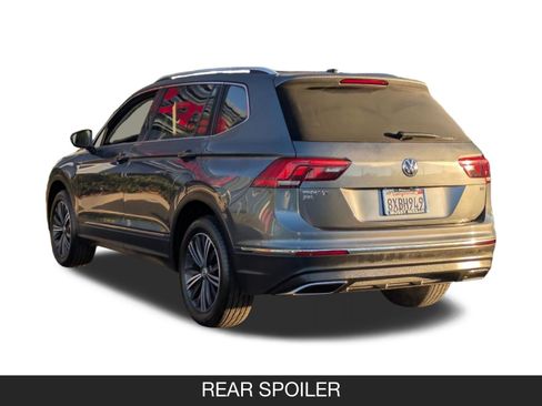 Used 2018 Volkswagen Tiguan SEL image 7