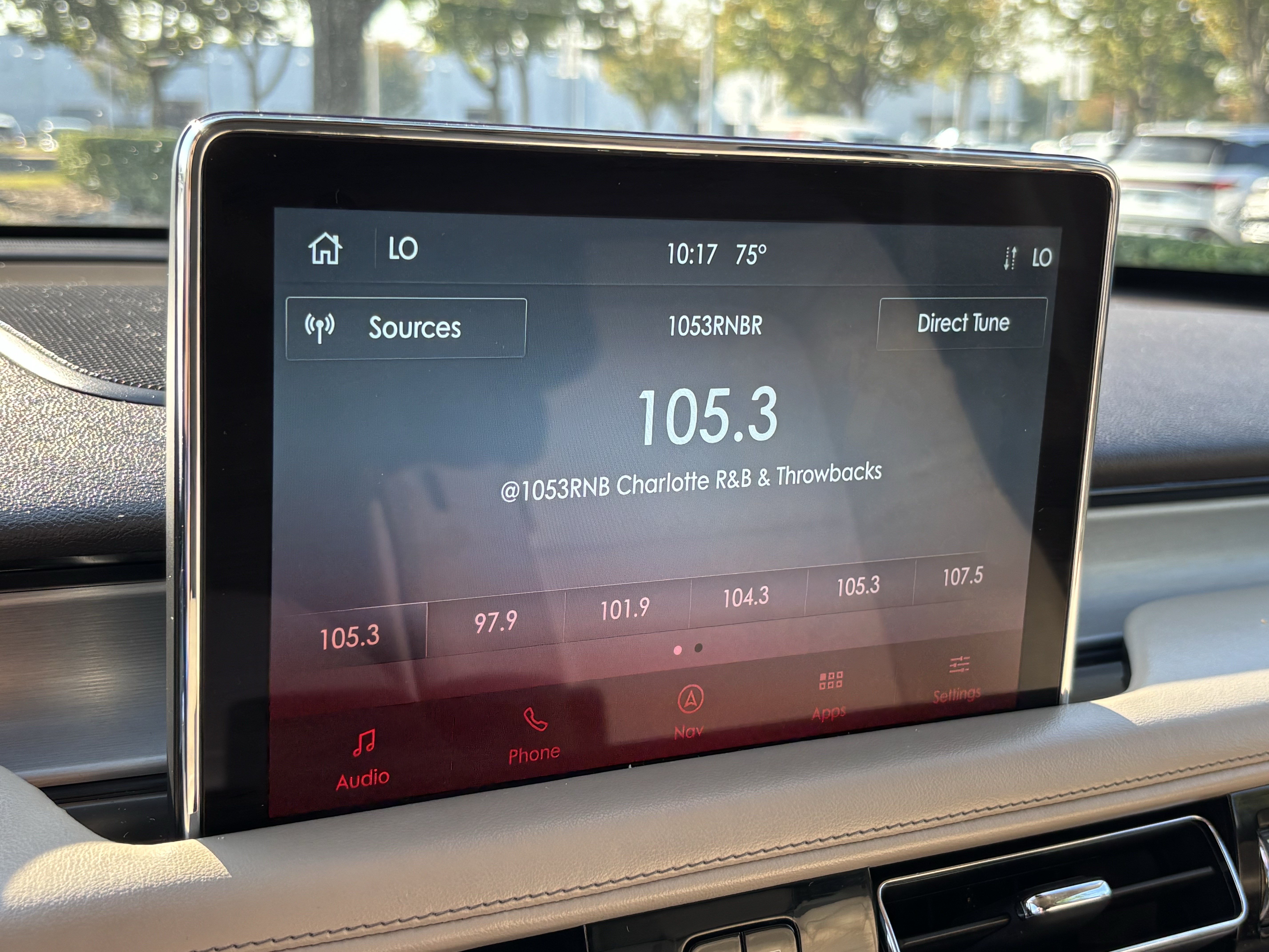 Used 2022 Lincoln Aviator AWD w/ Premium Package image 25