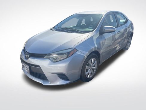 Used 2016 Toyota Corolla LE image 1
