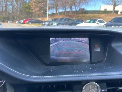 Used 2013 Lexus ES 350 4dr Sdn image 21