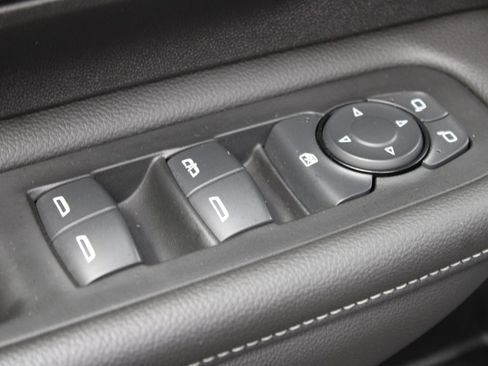 Used 2024 GMC Terrain SLE w/ GMC Pro Grade Package AWD/4WD image 59