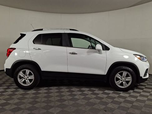 Used 2019 Chevrolet Trax LT w/ LT Convenience Package AWD/4WD image 10