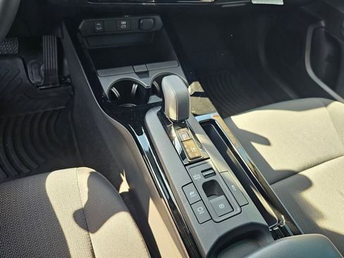 Used 2024 Toyota Prius LE image 58