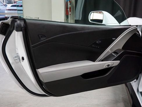 Used 2014 Chevrolet Corvette 2dr Z51 Coupe w/ 3LT Preferred Equipment Group image 18