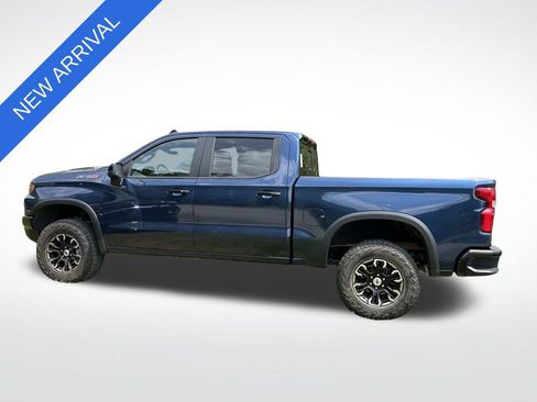 Used 2023 Chevrolet Silverado 1500 ZR2 w/ Technology Package AWD/4WD image 6