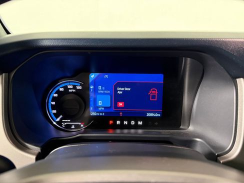 Used 2022 Ford Bronco Outer Banks image 18