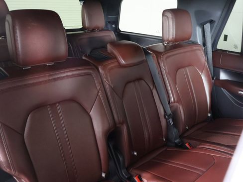 Used 2024 Ford Expedition Limited image 39