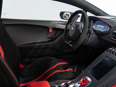 Used 2023 Lamborghini Huracan STO RWD image 25