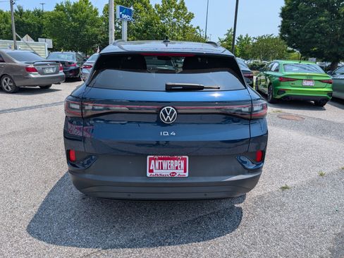 Used 2023 Volkswagen ID.4 2WD image 4