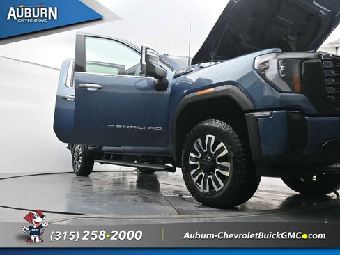 New 2026 GMC Sierra 2500 Denali Ultimate AWD/4WD image 32