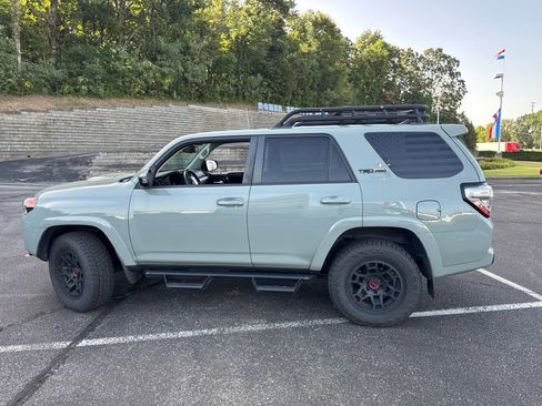 Used 2021 Toyota 4Runner TRD Pro AWD/4WD image 11