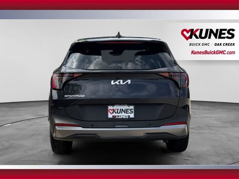 Used 2026 Kia Sportage LX FWD image 9
