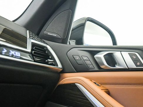 Used 2024 BMW X5 xDrive50e w/ Executive Package AWD/4WD image 25