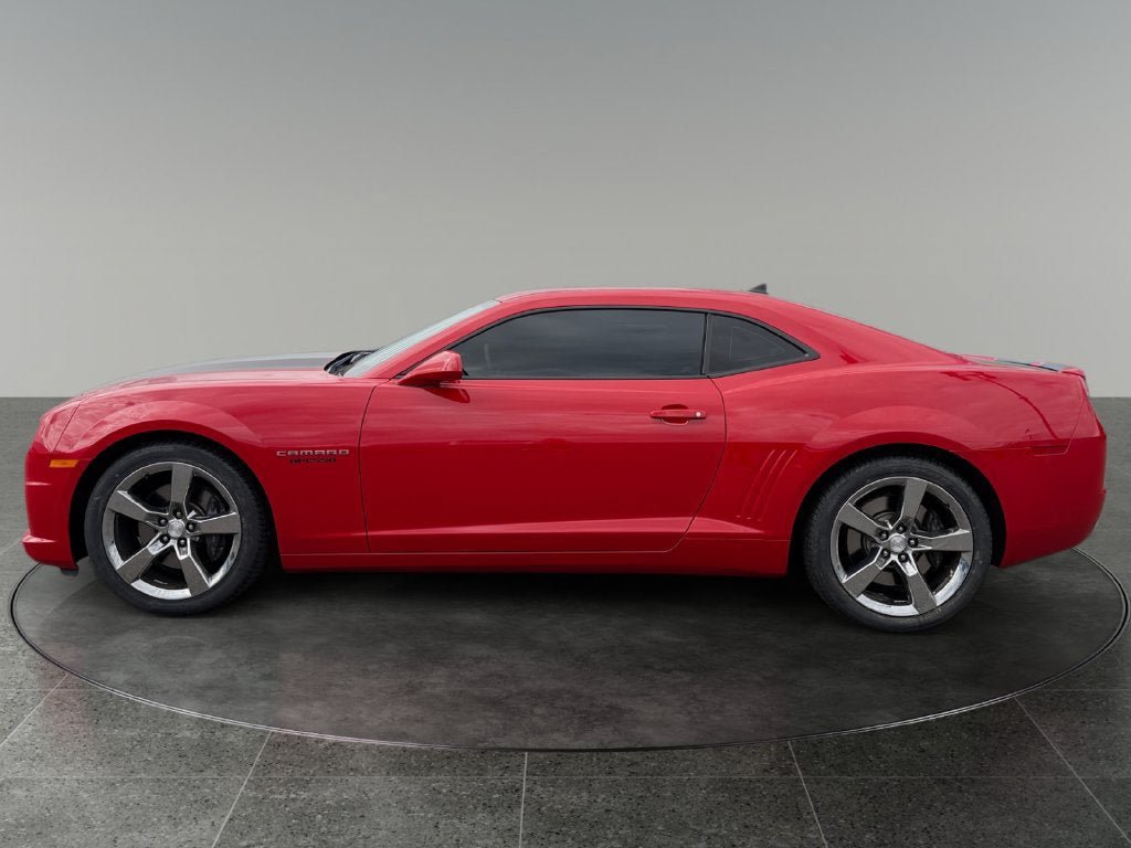 Used 2010 Chevrolet Camaro SS w/ RS Package RWD image 6
